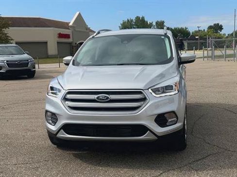 Used 2018 Ford Escape Titanium w/ Ford Safe & Smart Package AWD/4WD image 3