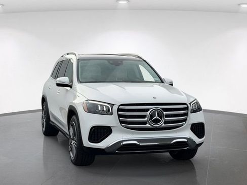 New 2026 Mercedes-Benz GLS 450 4MATIC image 4