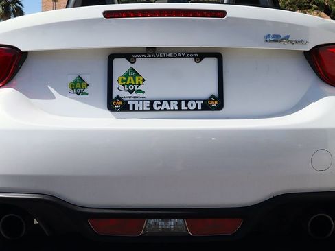 Used 2017 FIAT 124 Spider Abarth image 22