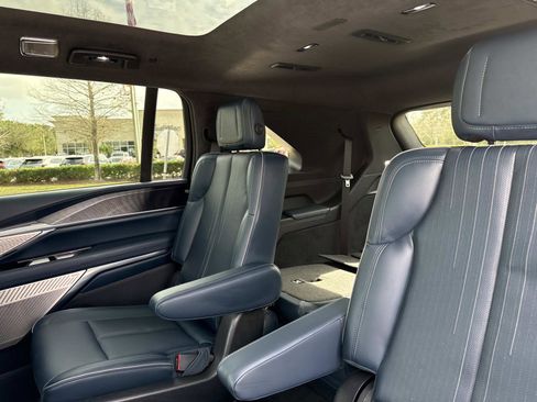 Used 2025 Cadillac Escalade IQ Luxury 2 w/ LPO, Premium Carpet Package image 16