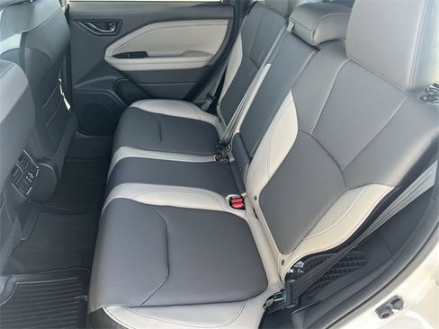 Used 2025 Subaru Forester Limited image 31