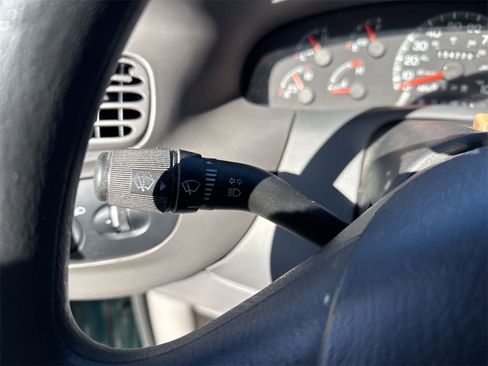 Used 1997 Ford F150 XLT image 16