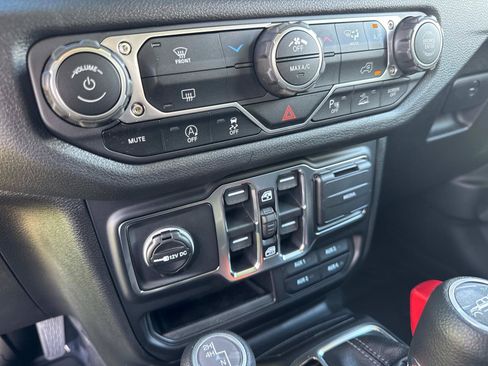 New 2026 Jeep Gladiator Sport AWD/4WD image 25