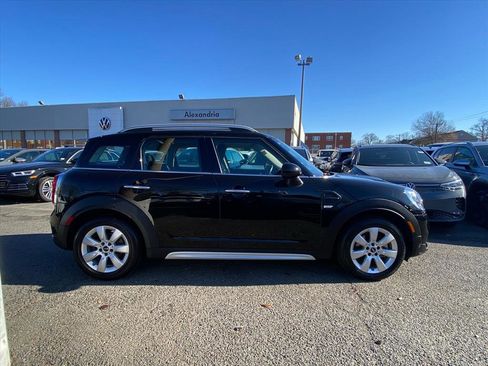 Used 2019 MINI Cooper Countryman image 2