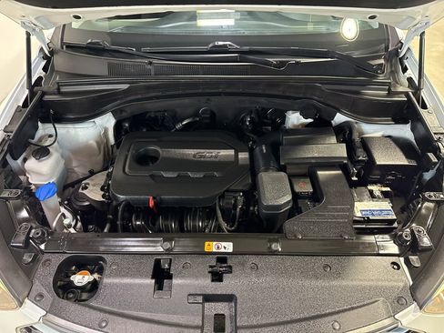 Used 2018 Hyundai Santa Fe Sport FWD image 30