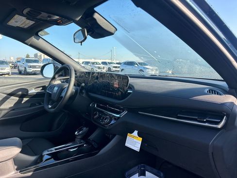 New 2026 Buick Envista Sport Touring FWD image 35