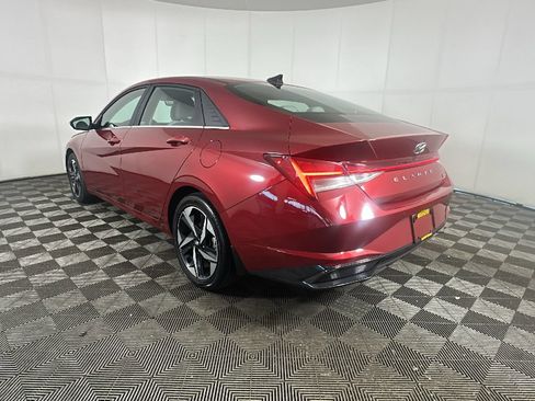 Certified 2023 Hyundai Elantra Limited FWD image 5
