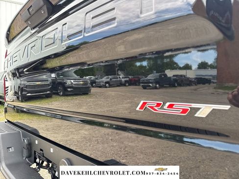 Used 2021 Chevrolet Silverado 1500 RST w/ Convenience Package II AWD/4WD image 37