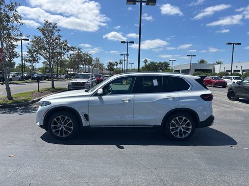 Used 2026 BMW X5 sDrive40i w/ Climate Comfort Package image 2