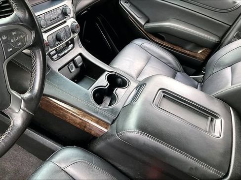 Used 2019 Chevrolet Tahoe LT w/ Texas Edition Package RWD image 18