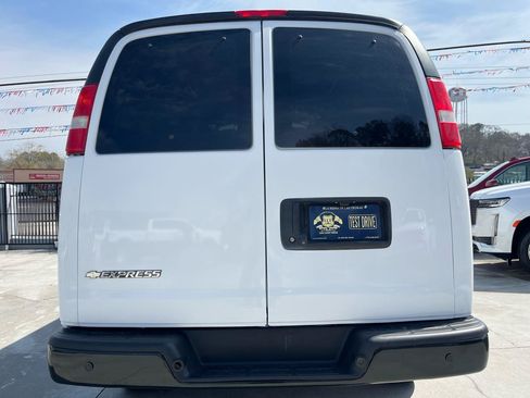 Used 2020 Chevrolet Express 2500 w/ Safety Package RWD image 6