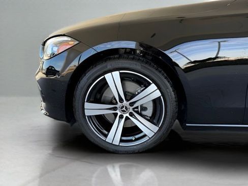 Used 2025 Mercedes-Benz C 300 Sedan image 12