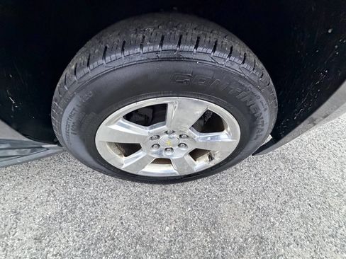 Used 2016 Chevrolet Suburban LT image 37