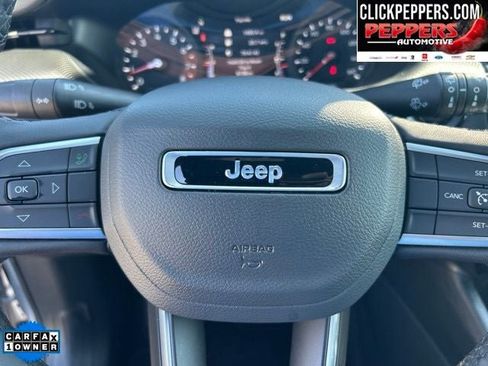 Used 2026 Jeep Compass Latitude AWD/4WD image 17