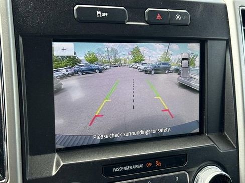 Used 2019 Ford F150 Lariat w/ Equipment Group 502A Luxury AWD/4WD image 21