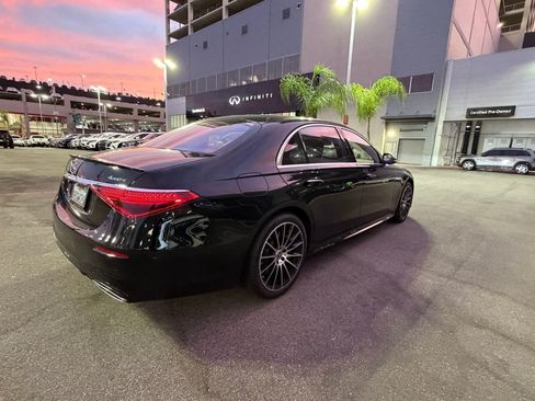 Used 2021 Mercedes-Benz S 580 4MATIC Sedan image 4