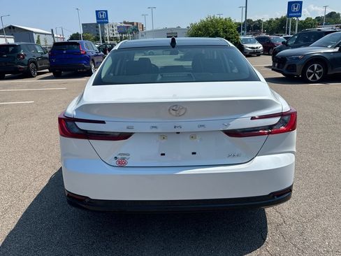 Used 2026 Toyota Camry XLE w/ Premium Package AWD/4WD image 6