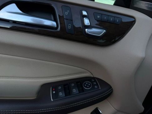 Used 2017 Mercedes-Benz GLE 350 4MATIC image 39