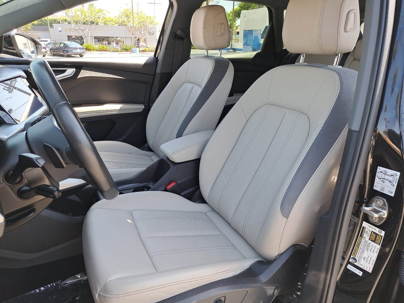 Used 2023 Audi Q4 e-tron Premium Plus w/ Premium Plus AWD/4WD image 16