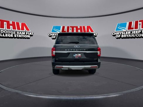 Used 2024 Ford Expedition Max XLT RWD image 7