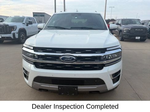 Used 2023 Ford Expedition Limited AWD/4WD image 5