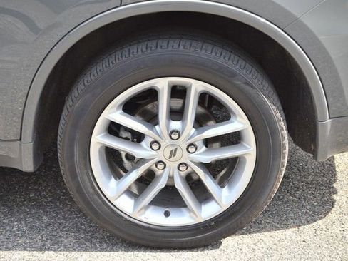 Used 2024 Dodge Durango GT AWD/4WD image 12
