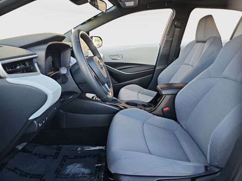 Certified 2025 Toyota Corolla SE w/ SE Premium Package FWD image 16