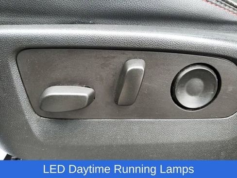 Used 2022 Chevrolet Tahoe RST w/ Luxury Package image 18