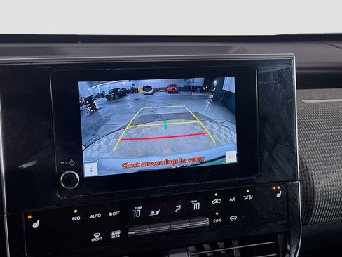 Used 2024 Subaru Solterra Premium image 19