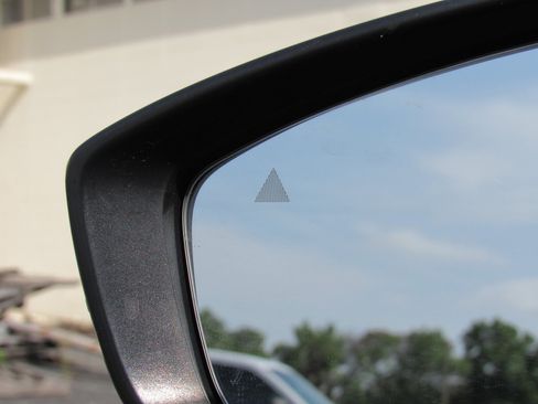 Used 2020 MAZDA CX-30 FWD w/ Premium Package image 25