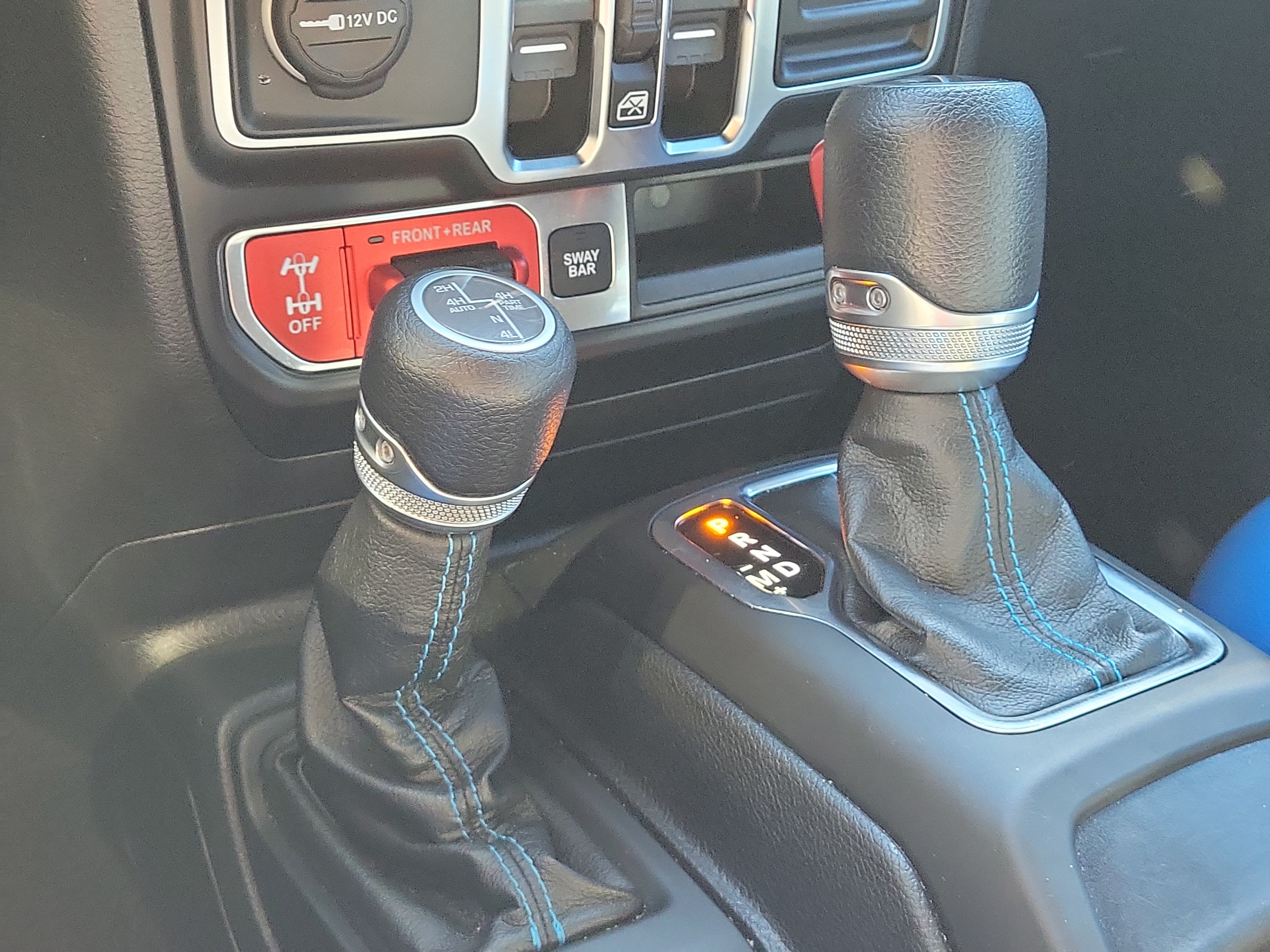 Used 2021 Jeep Wrangler Unlimited Rubicon 4xe w/ Cold Weather Group AWD/4WD image 30