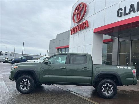 Certified 2021 Toyota Tacoma TRD Off-Road w/ Technology Package image 10