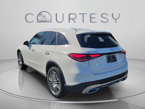 Certified 2026 Mercedes-Benz GLC 300 image 3