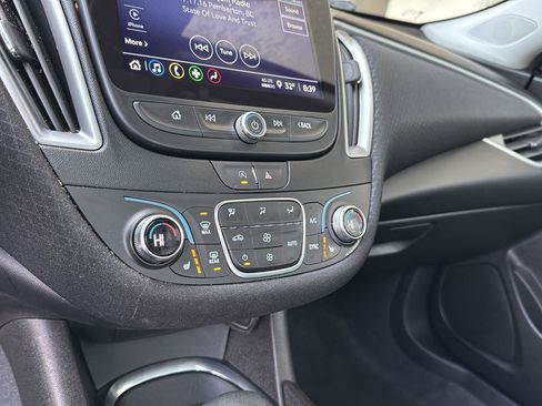 Used 2024 Chevrolet Malibu LT image 22