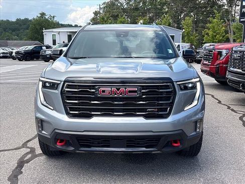 Certified 2025 GMC Acadia AT4 AWD/4WD image 3