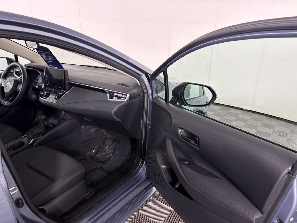 Used 2023 Toyota Corolla LE FWD image 31