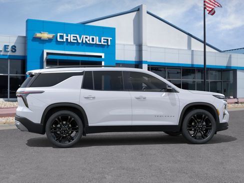 New 2026 Chevrolet Traverse LT w/ Driver Confidence Package AWD/4WD image 51