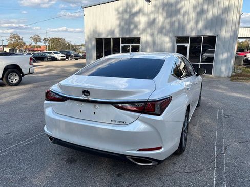 Used 2024 Lexus ES 350 w/ Accessory Package (Z1) image 9