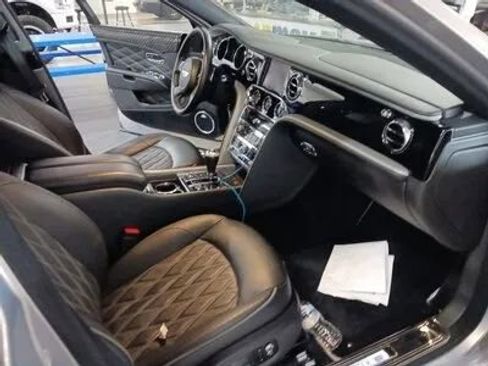 Used 2018 Bentley Mulsanne image 12