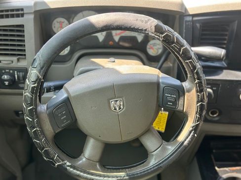 Used 2006 Dodge Ram 2500 Truck Laramie image 4