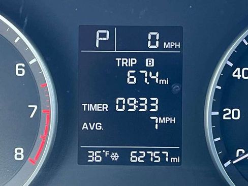 Used 2018 Hyundai Elantra SE w/ SE Connectivity Package 04 image 16