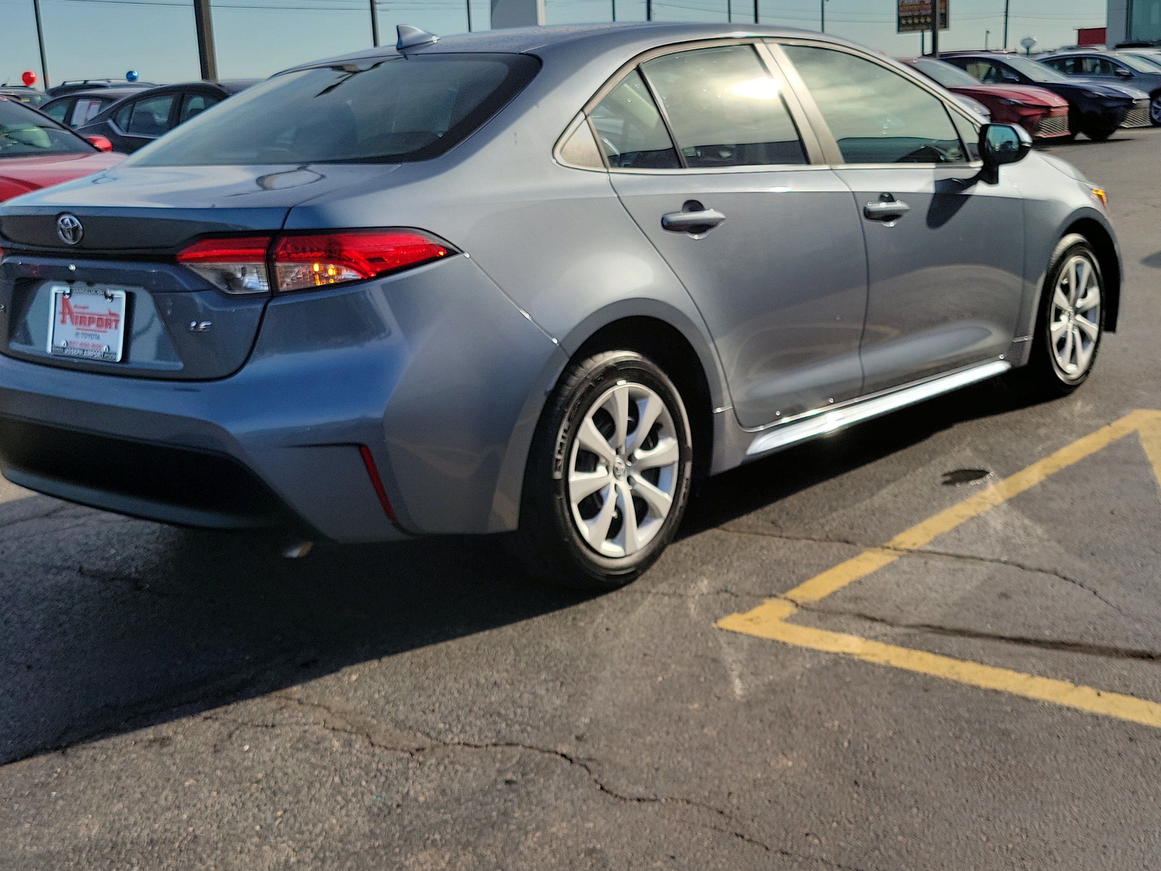 Used 2024 Toyota Corolla LE FWD image 4