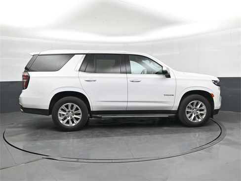 Used 2024 Chevrolet Tahoe Premier image 2