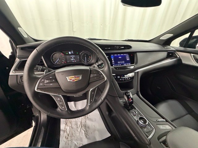 Used 2025 Cadillac XT5 Sportv w/ LPO, Floor Liner Package AWD/4WD image 19