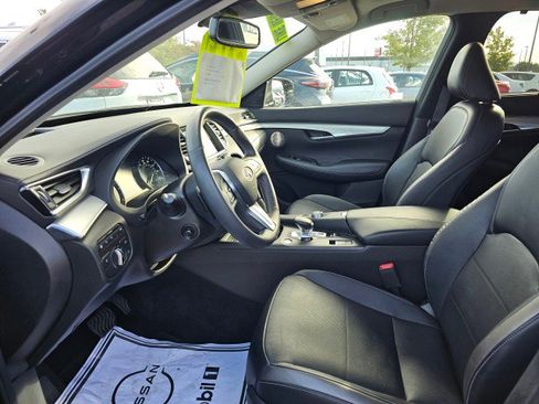 Used 2021 INFINITI QX50 Sensory image 24
