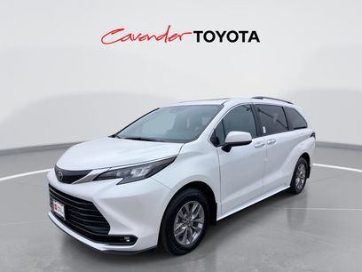 Certified 2026 Toyota Sienna XLE