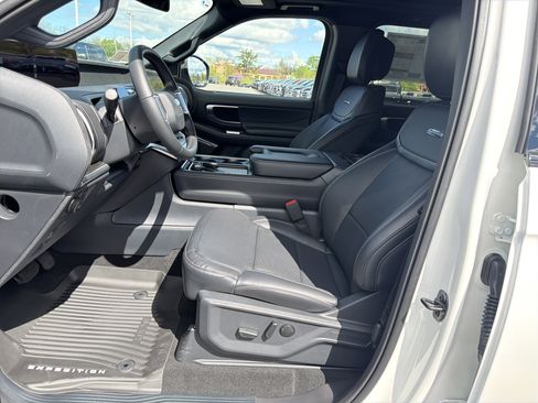 New 2026 Ford Expedition Max Platinum AWD/4WD image 12