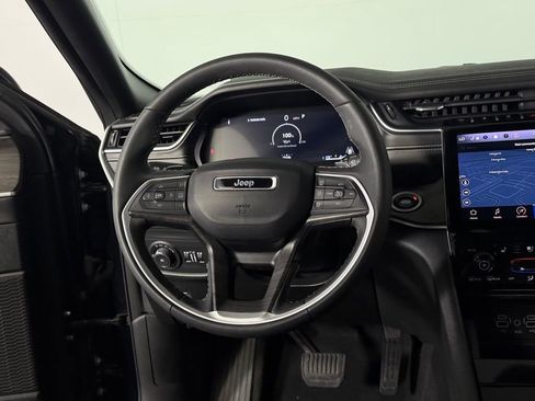 Certified 2024 Jeep Grand Cherokee Limited w/ Luxury Tech Group II image 13