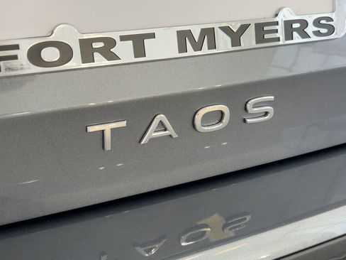 New 2026 Volkswagen Taos SE image 33
