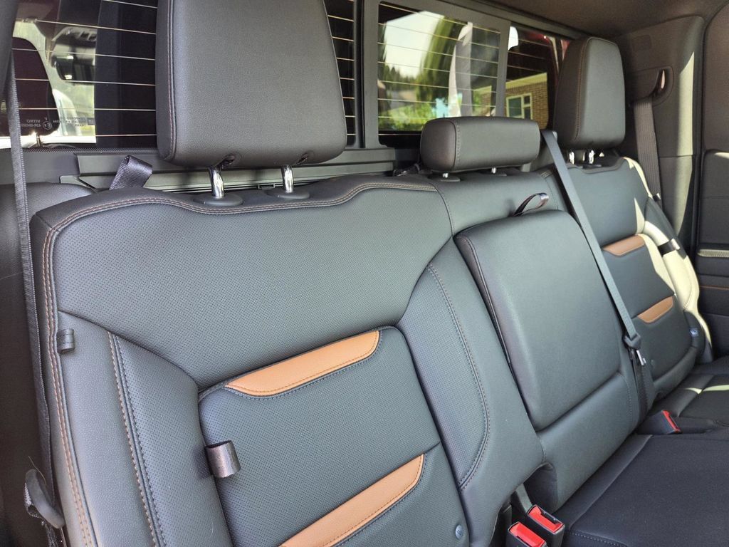 Used 2026 GMC Sierra 1500 AT4 AWD/4WD image 31